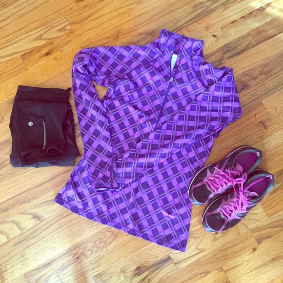 Nike Tops - Nike Pro Hoodie
